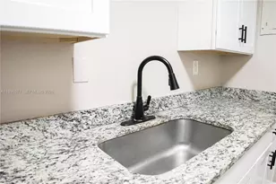 4280 Woodside Dr, Coral Springs, FL 33065 - Photo 11