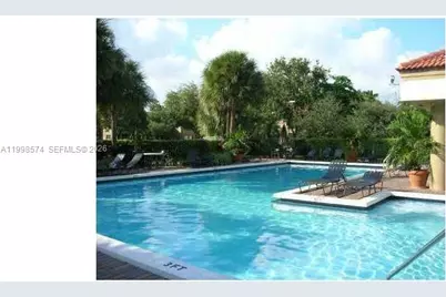 2550 SW 18th Ter #2304, Fort Lauderdale, FL 33315 - Photo 5