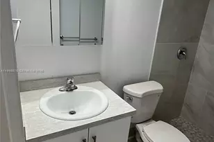 4480 Palm Ave, Hialeah, FL 33012 - Photo 15