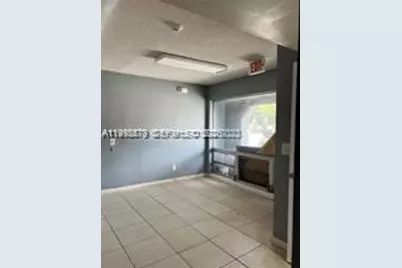 400 NE 44th St, Oakland Park, FL 33334 - Photo 3