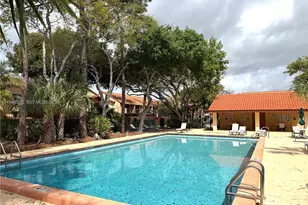 10029 SW 77th Ct, Miami, FL 33156 - Photo 9