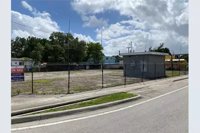 300 NW 79th St, Miami, FL 33150 - Photo 7