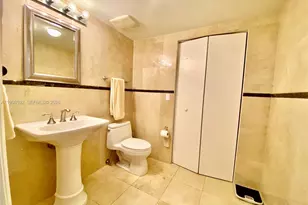 16699 Collins Ave, Sunny Isles Beach, FL 33160 - Photo 27