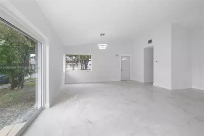 16345 SW 303rd St, Homestead, FL 33033 - Photo 9