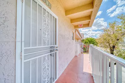 840 SW 105th Ave #318, Miami, FL 33174 - Photo 23