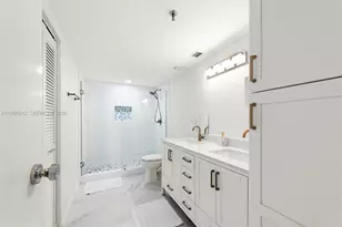 2401 Collins Ave, Miami Beach, FL 33140 - Photo 5