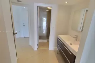 3301 N Country Club Dr, Aventura, FL 33180 - Photo 3