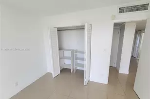 3301 N Country Club Dr, Aventura, FL 33180 - Photo 21