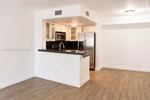 8695 NW 6th Ln, Miami, FL 33126 - Photo 5