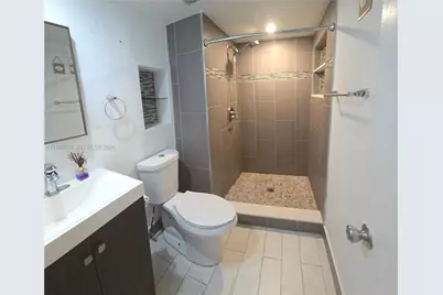 8695 NW 6th Ln #2-212, Miami, FL 33126 - Photo 9