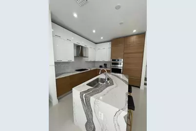 8283 NW 44th St, Doral, FL 33166 - Photo 1