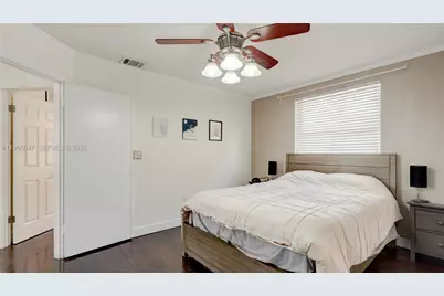 1237 NW 125th Ter, Sunrise, FL 33323 - Photo 35