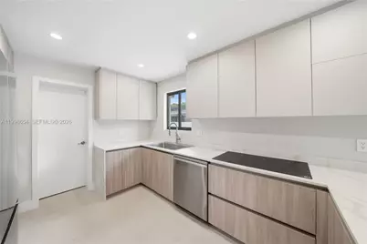 6332 SW 28th St, Miami, FL 33155 - Photo 7