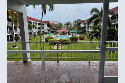 580 Egret Dr #212, Hallandale Beach, FL 33009 - Photo 17