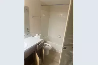 565 Vista Isles Dr #2024, Sunrise, FL 33325 - Photo 17