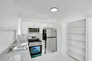 3398 NE 9th Dr, Homestead, FL 33033 - Photo 5