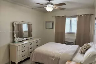 920 SW 11th Ave, Hallandale Beach, FL 33009 - Photo 11