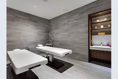 45 SW 9th St #2001, Miami, FL 33130 - Photo 47