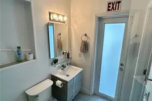 5424 Garfield St, Hollywood, FL 33021 - Photo 45