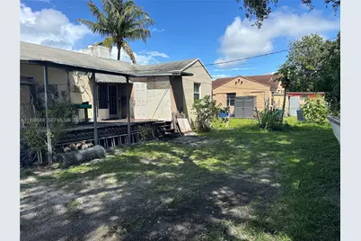 900 NW 75th St, Miami, FL 33150 - Photo 13