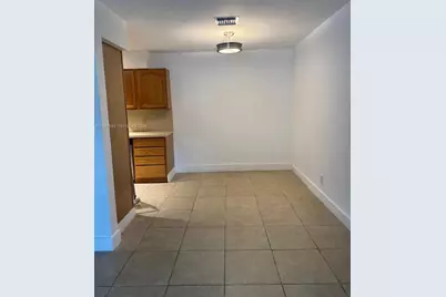 6350 SW 3rd St, Pembroke Pines, FL 33023 - Photo 11