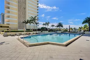 5600 Collins Ave, Miami Beach, FL 33140 - Photo 29