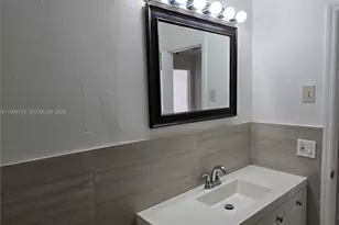 812 SW 13th St, Fort Lauderdale, FL 33315 - Photo 11