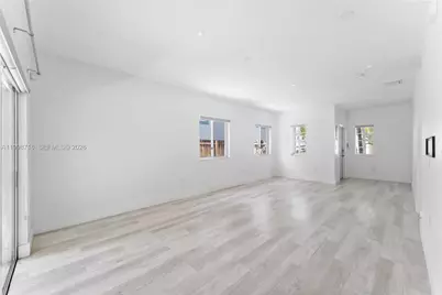 379 NE 31st Ave #379, Homestead, FL 33033 - Photo 5