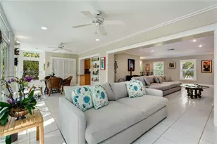 9830 SW 69th Ave, Pinecrest, FL 33156 - Photo 11