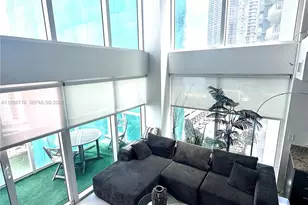 41 SE 5th St, Miami, FL 33131 - Photo 3