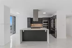 19101 NE 36th Ct, Aventura, FL 33180 - Photo 3