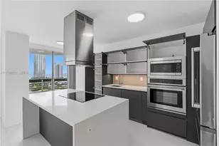 19101 NE 36th Ct, Aventura, FL 33180 - Photo 7