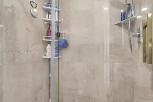 3370 E Hidden Bay Dr, Aventura, FL 33180 - Photo 23