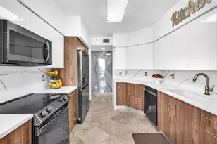 3370 E Hidden Bay Dr, Aventura, FL 33180 - Photo 13