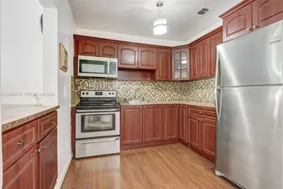 6871 SW 37th St, Miami, FL 33155 - Photo 7