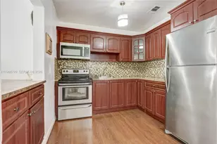 6871 SW 37th St, Miami, FL 33155 - Photo 7