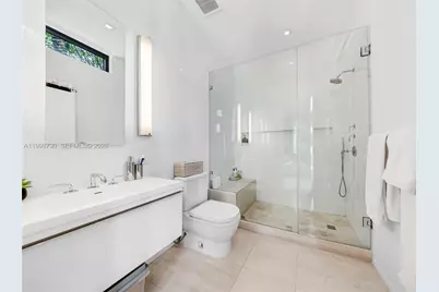 4515 N Michigan Ave, Miami Beach, FL 33140 - Photo 13