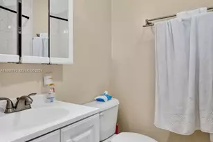 733 W 33rd St, Hialeah, FL 33012 - Photo 35