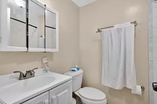 733 W 33rd St, Hialeah, FL 33012 - Photo 29