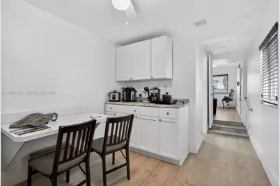 733 W 33rd St, Hialeah, FL 33012 - Photo 39