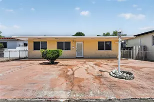 733 W 33rd St, Hialeah, FL 33012 - Photo 1