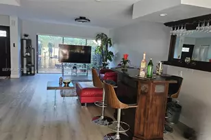 16446 NE 27th Pl, North Miami Beach, FL 33160 - Photo 11