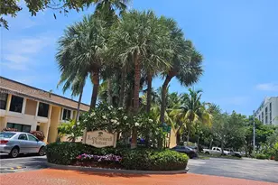 16446 NE 27th Pl, North Miami Beach, FL 33160 - Photo 3