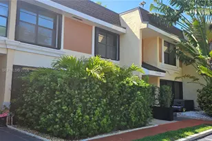 16446 NE 27th Pl, North Miami Beach, FL 33160 - Photo 5