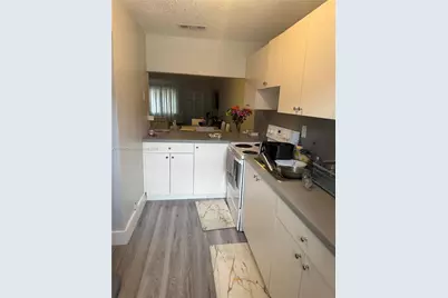 401 SW 109th Ave, Sweetwater, FL 33174 - Photo 17