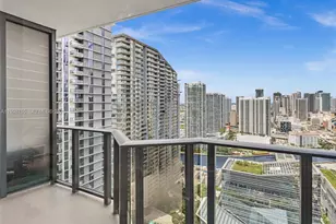 45 SW 9th St, Miami, FL 33130 - Photo 9