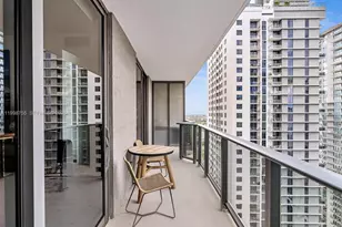 45 SW 9th St, Miami, FL 33130 - Photo 13