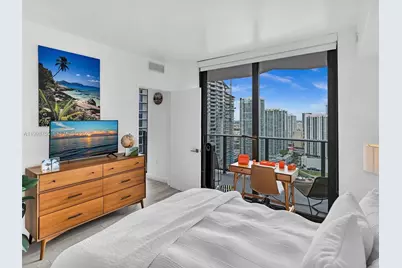 45 SW 9th St #3609, Miami, FL 33130 - Photo 17