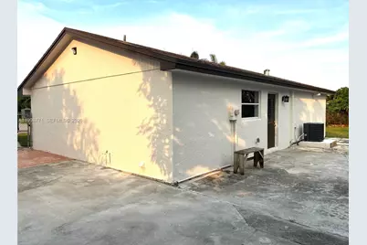 1666 SW 3rd Ct, Homestead, FL 33030 - Photo 17