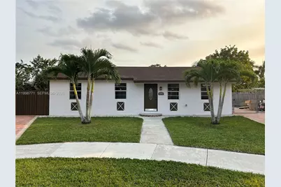 1666 SW 3rd Ct, Homestead, FL 33030 - Photo 5
